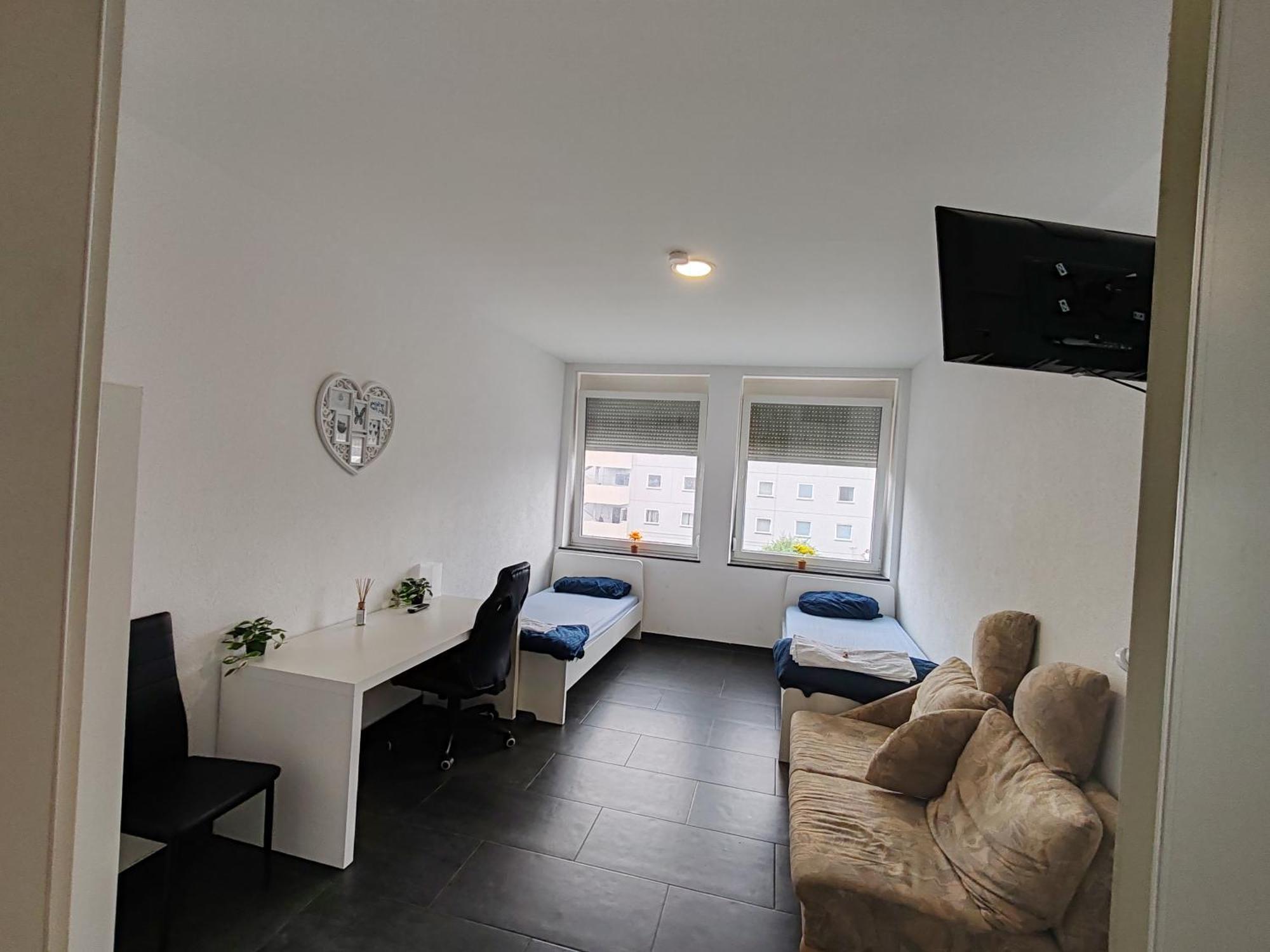 Maya Zimmer Zentral & Praktisch Heilbronn Dış mekan fotoğraf